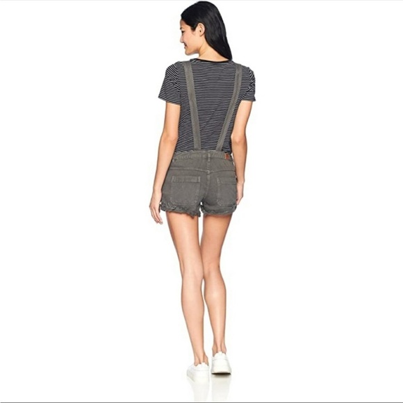 O’Neill Gray Mathilda Denim Short Raw Hem Overalls Size 1 (juniors) - Picture 2 of 12
